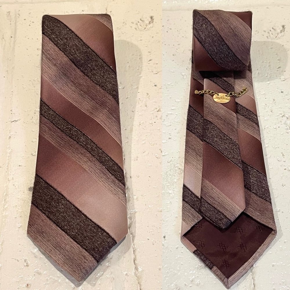 Vintage Lily Dache’ Brown Ombré’ Striped Necktie